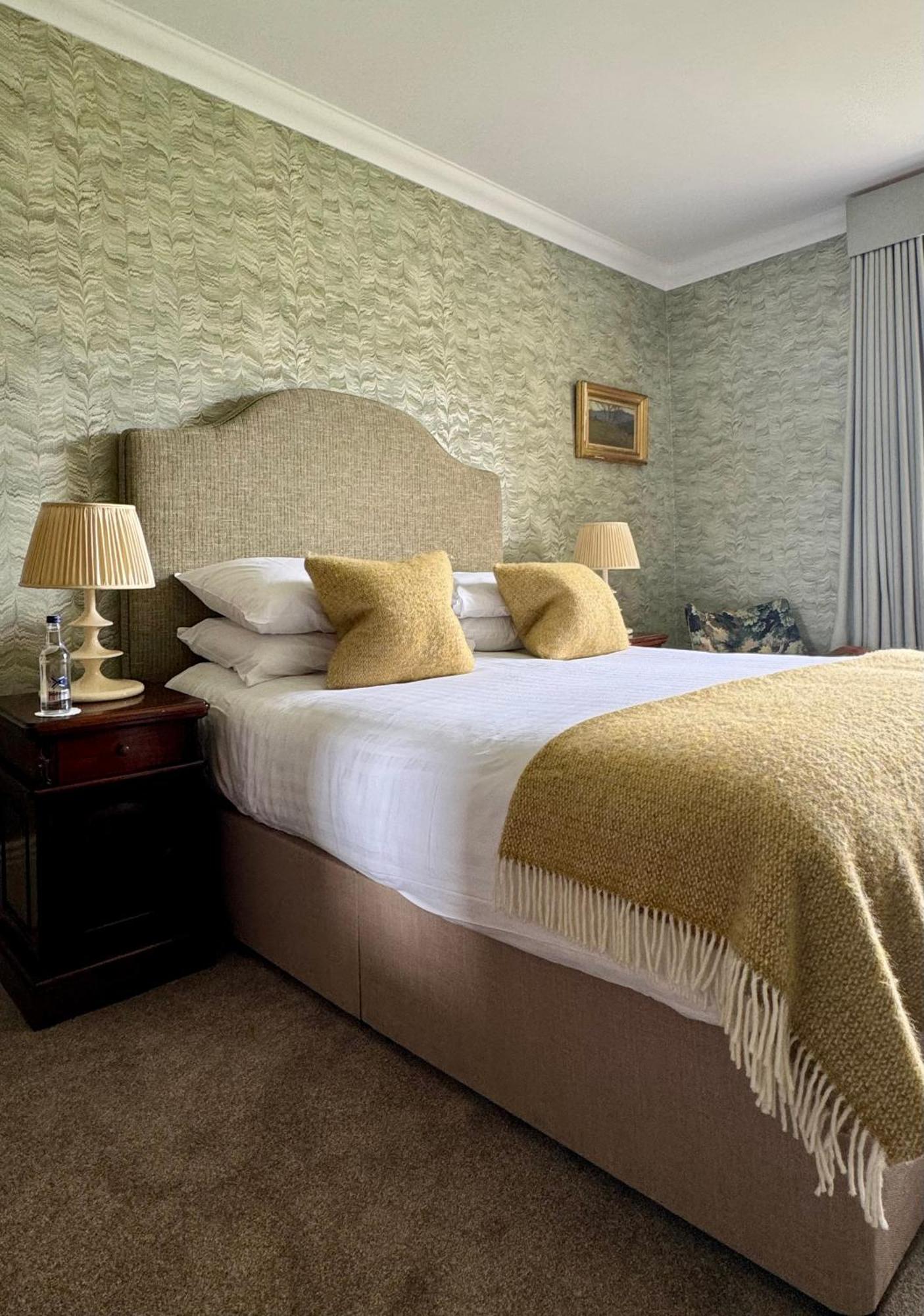 Glenfinnan House Hotel Экстерьер фото